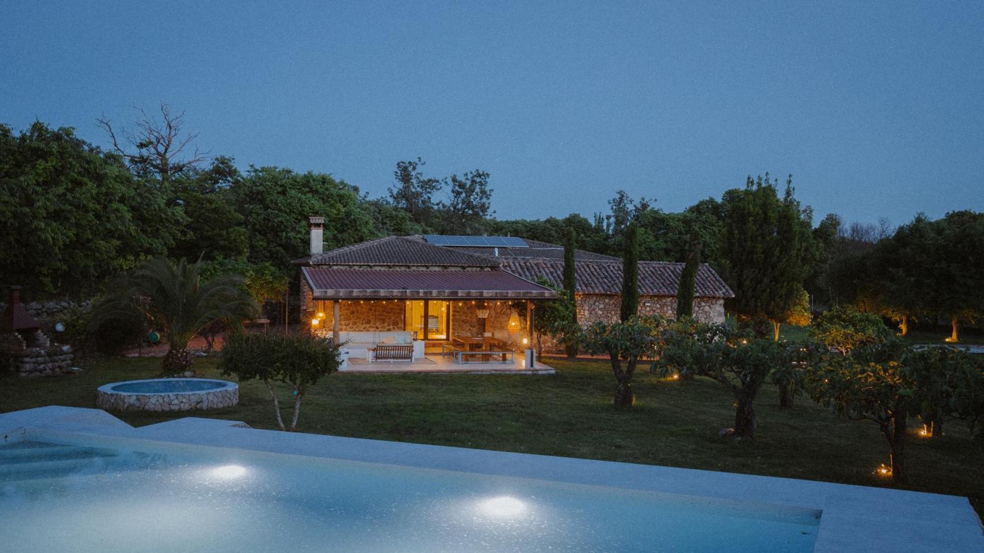 Finca Aprisco De Candeleda Exterior photo