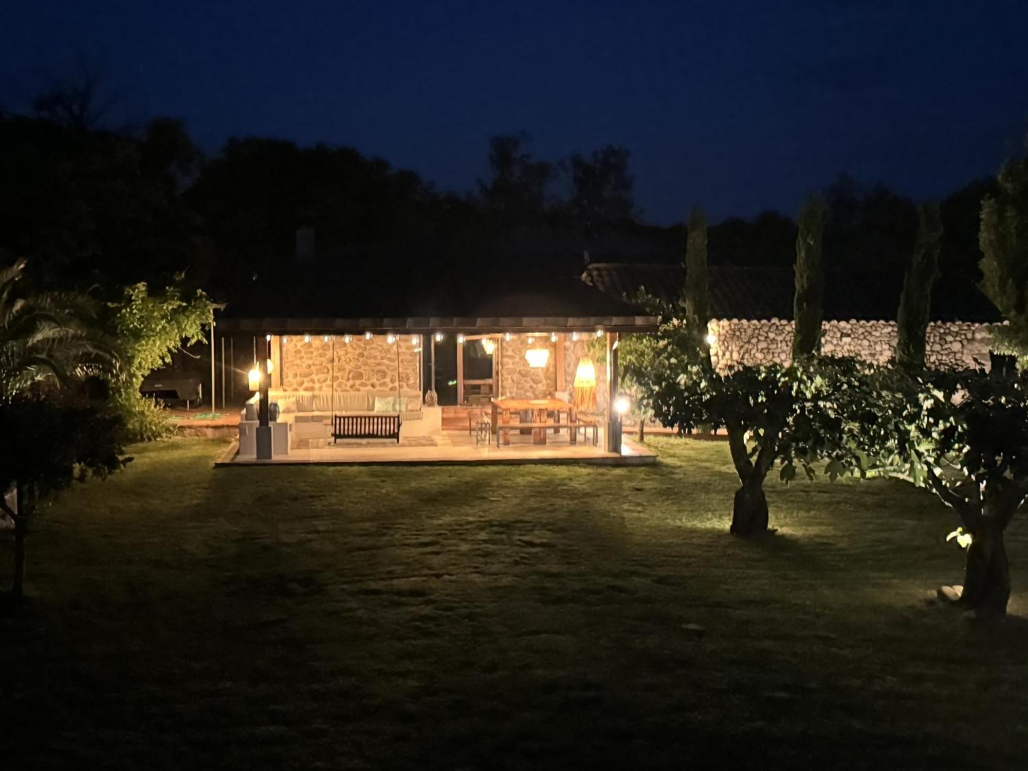 Finca Aprisco De Candeleda Exterior photo